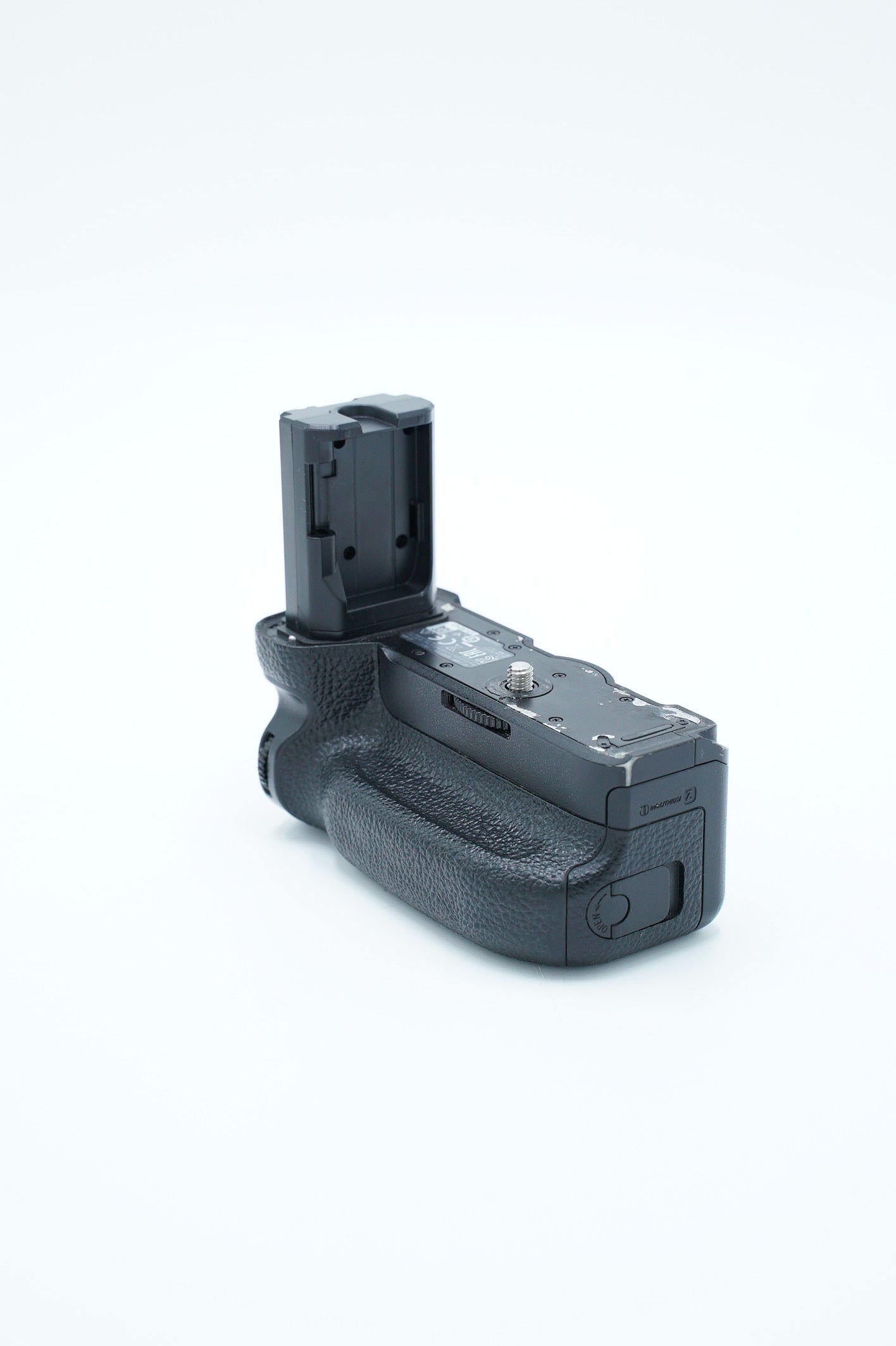 Sony VGC3EM/3349263 Vertical Grip F/ILCE9+A7R Mark III, Used