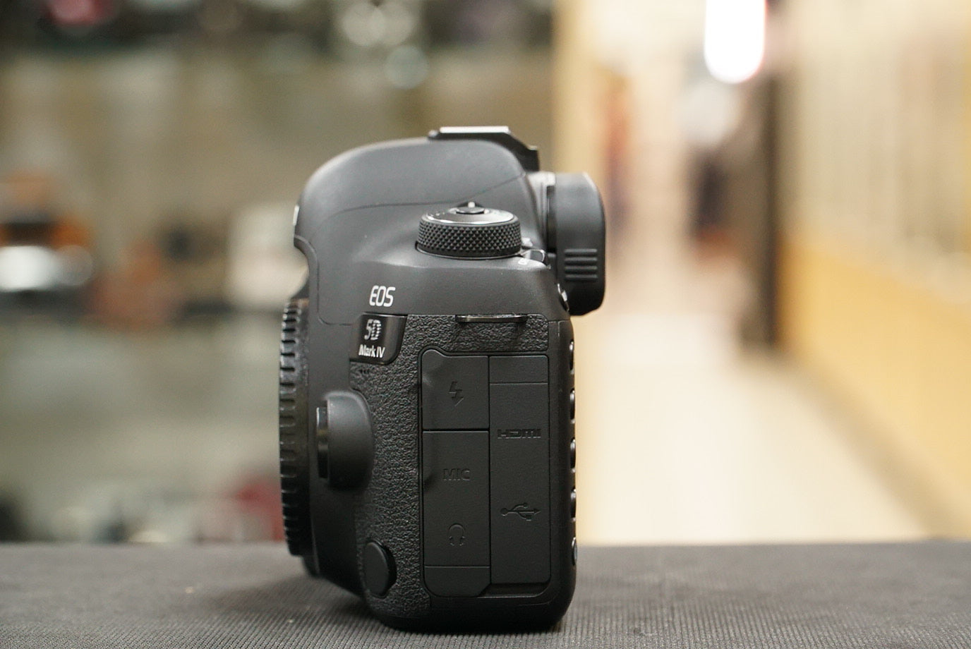 Canon EOS5DMIVBODY/00015 EOS 5D Mark IV, Body Only, Used