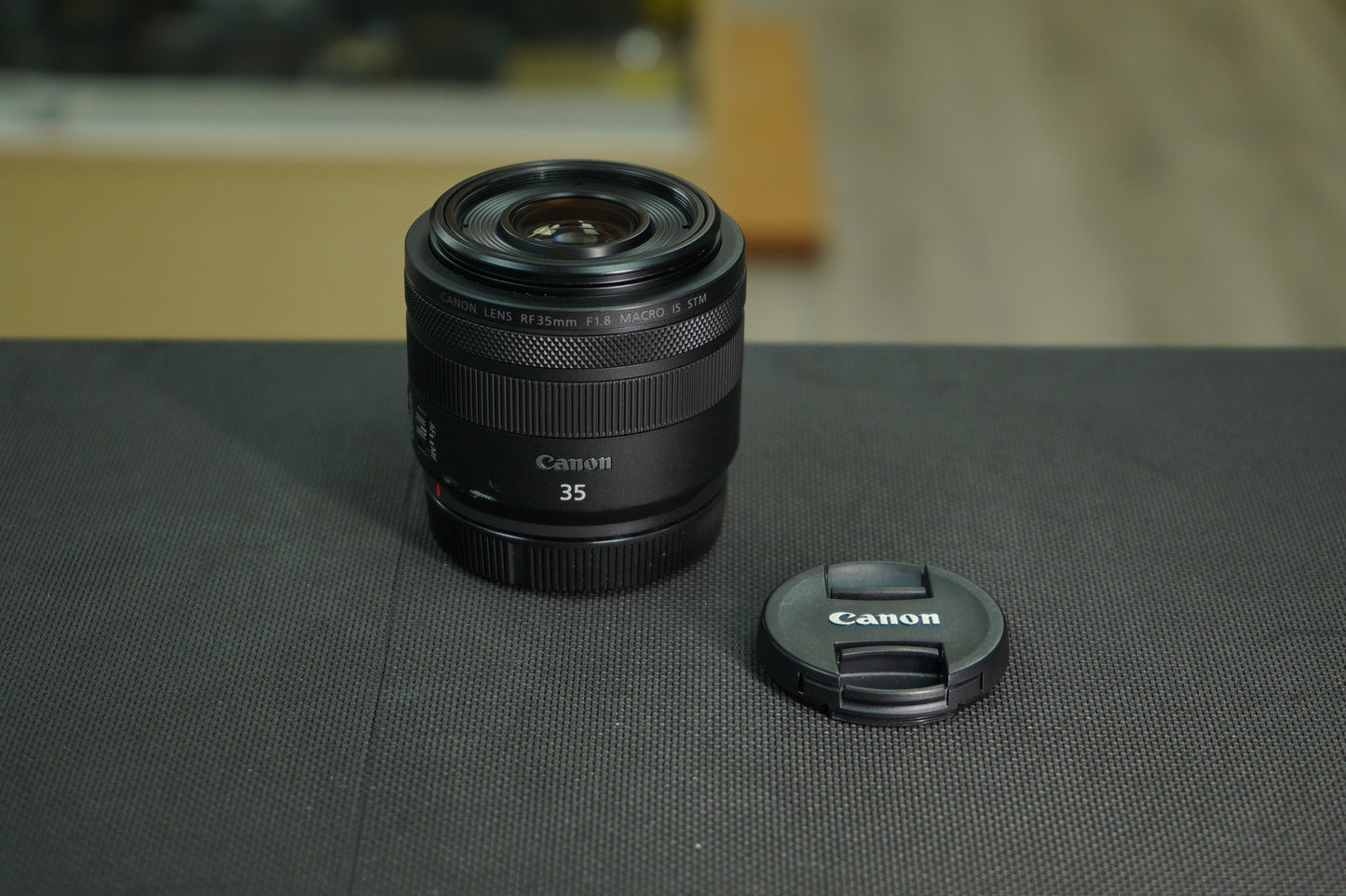 Canon RF35/1.8/02557 RF 35mm f/1.8 IS Macro STM, Used