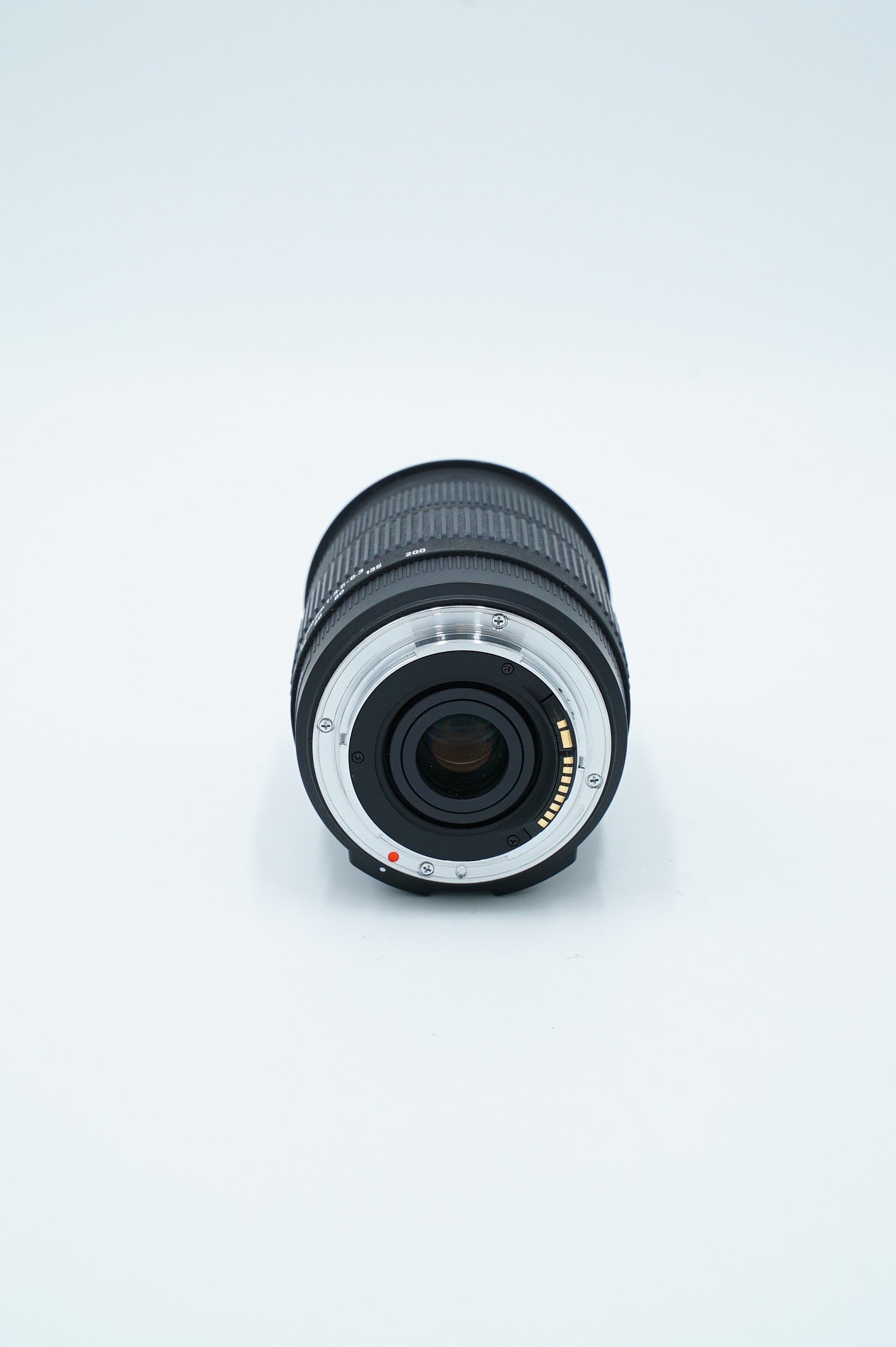 Sigma 18200C/92222 18-200mm f/3.5-6.3 DC Lens F/Canon, Used
