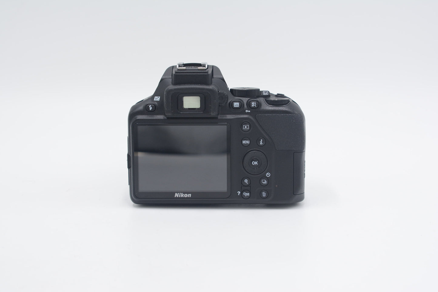 Nikon D3500/1855/87333 D3500 + AF-P 18-55mm f/3.5-5.6G DX VR, Used