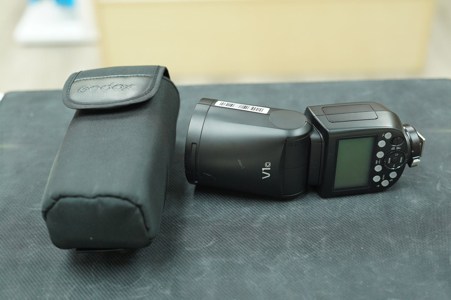 Godox V1C/96791 TTL Round Flash F/Canon + AKR1 Kit, Used