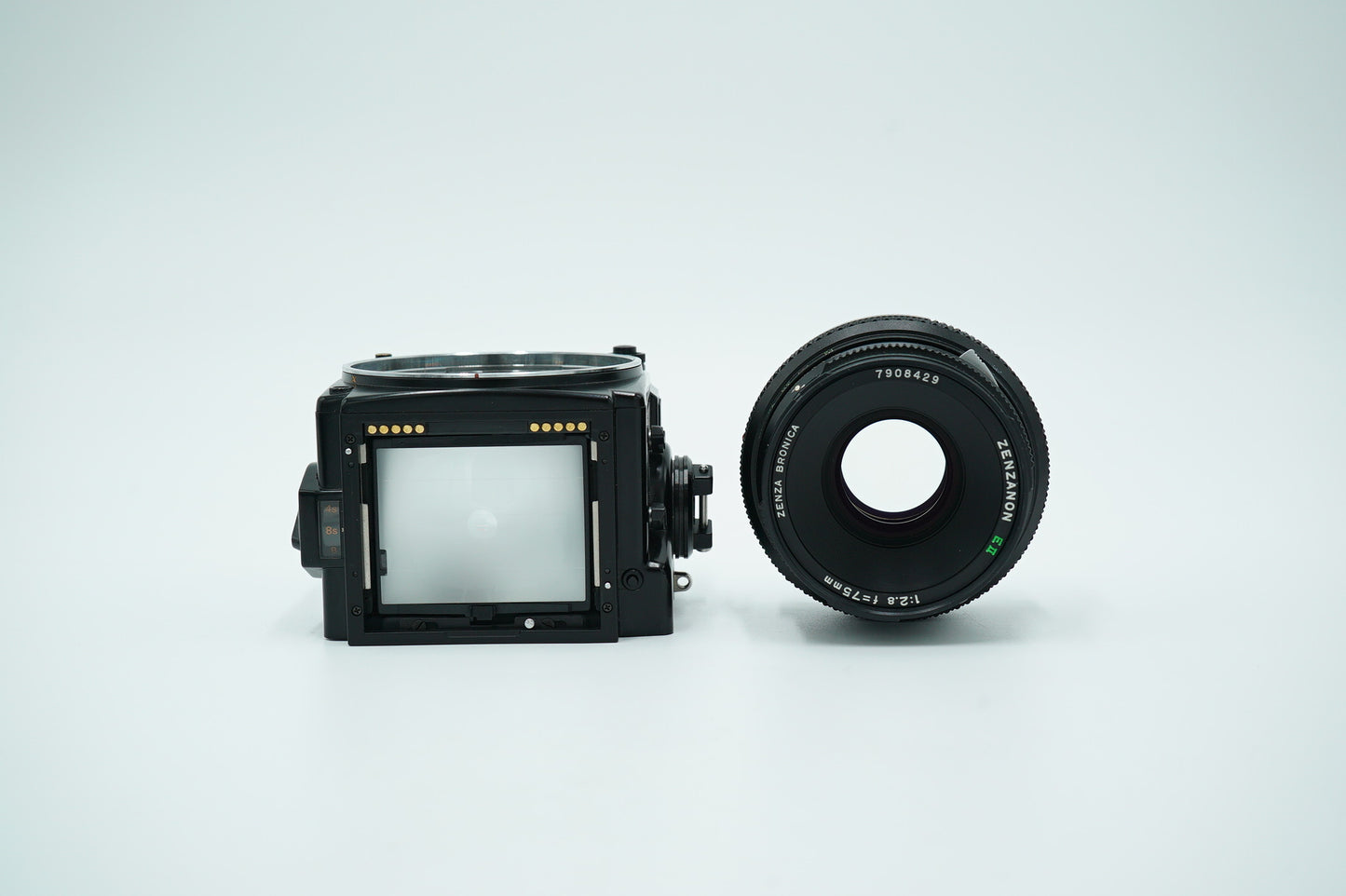 Bronica ETRSi/14483 Camera w/75mm f/2.8 Lens, Used