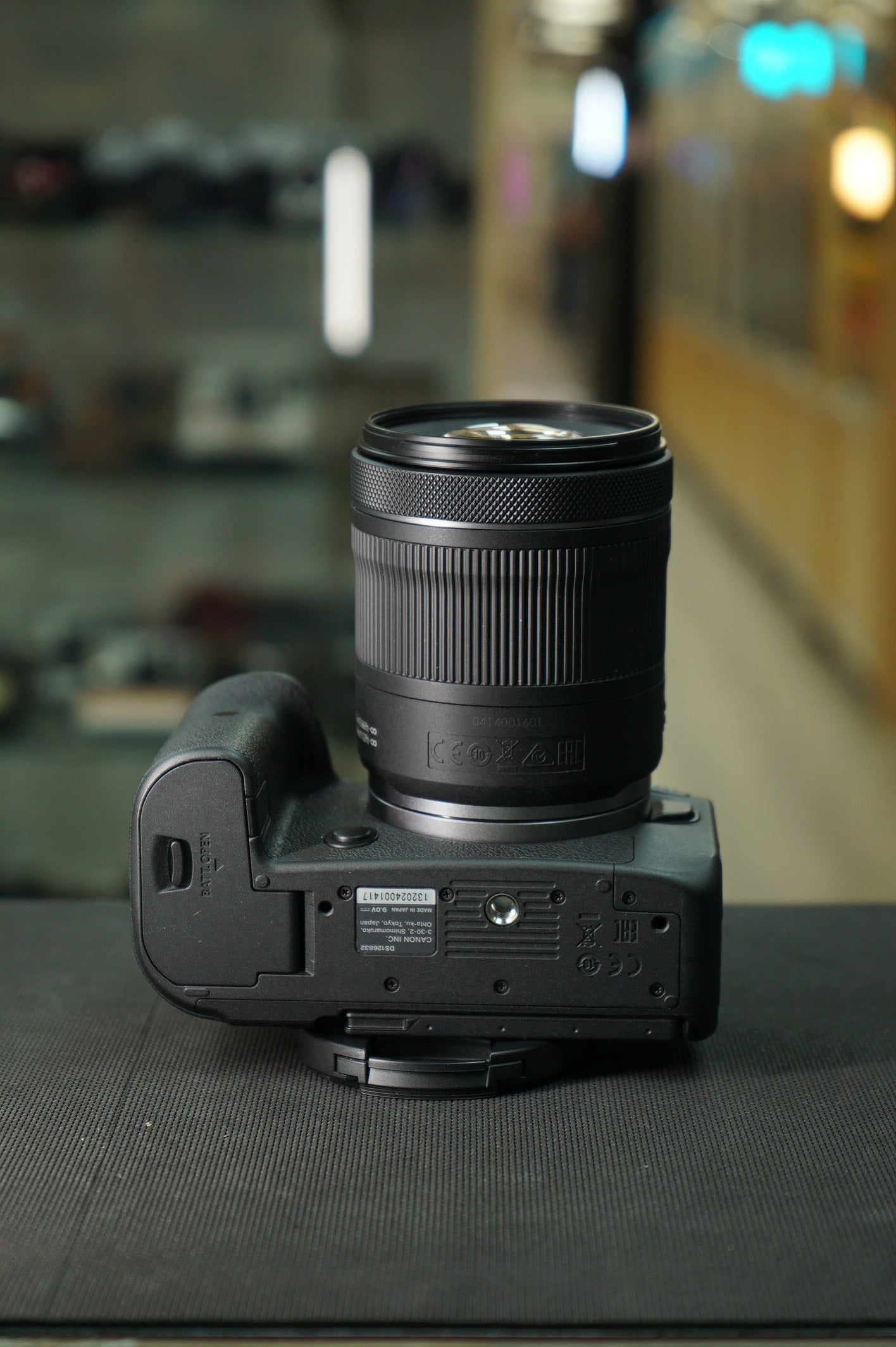 Canon EOSR6/24105STM/01417 EOS R6, RF 24-105mm f/4-7.1 IS STM, Used