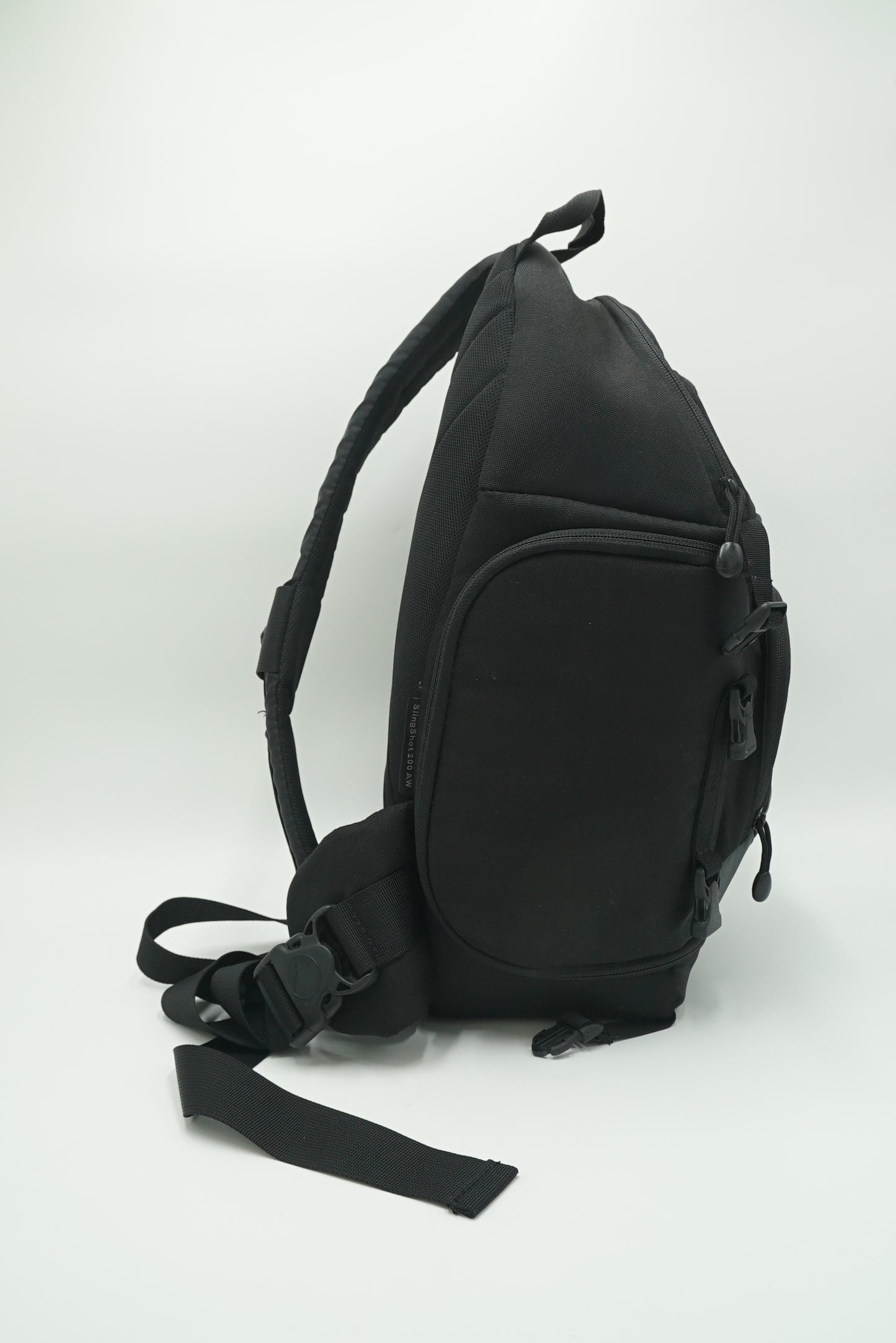 Lowepro 200AW Slingshot Bag, Used