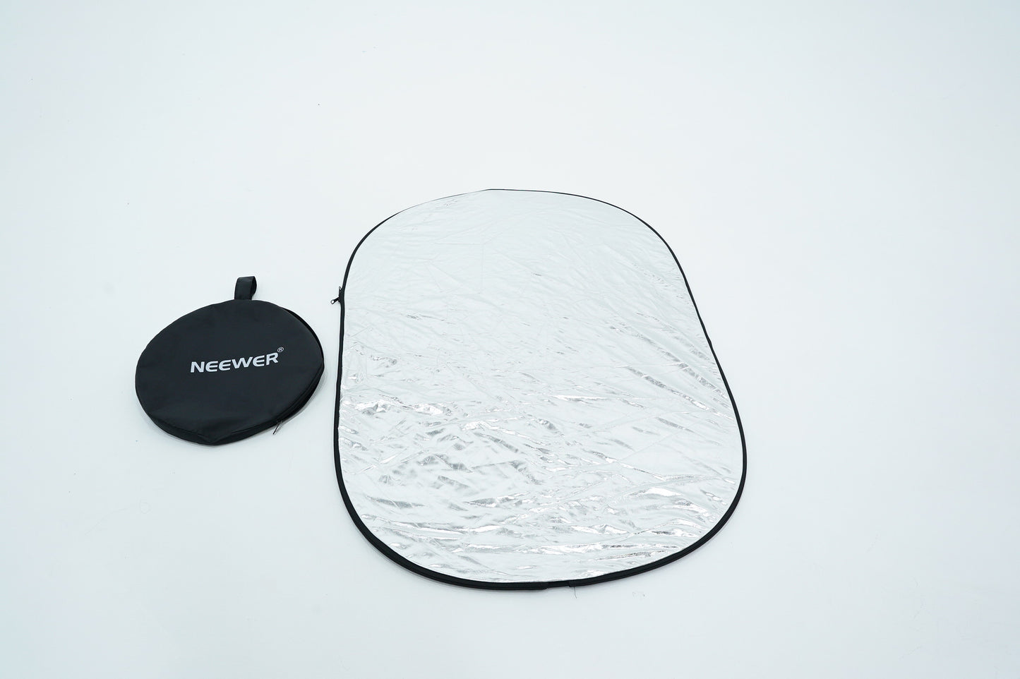 Neewer 5-in-1 Reflector 32x48 W/Carrying Case F/Photo Studio Shooting, Used