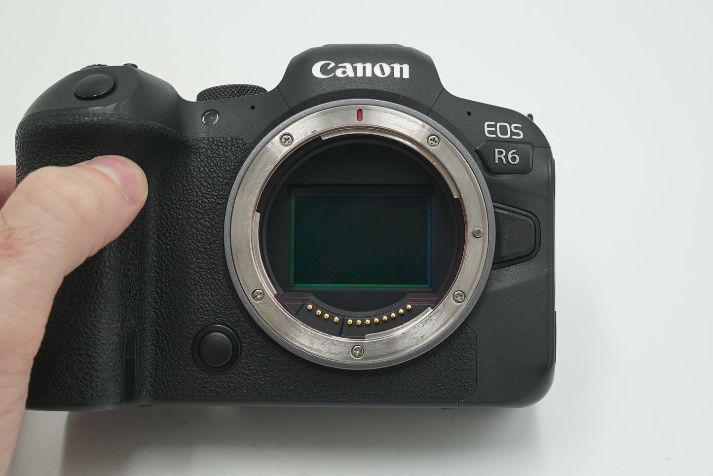 Canon EOSR6/06288 EOS R6 Mirrorless Digital Camera Body Only, Used