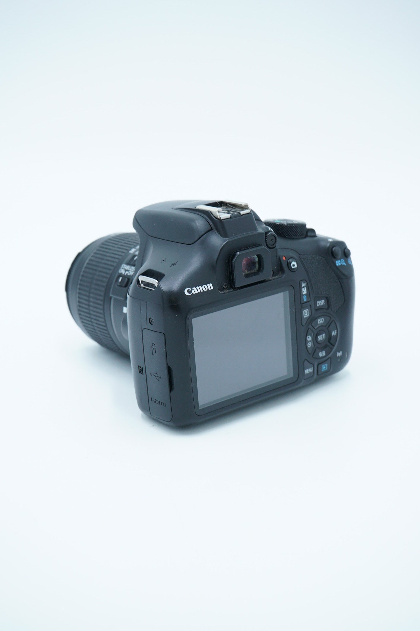 Canon EOSREBELT6/1855/11745 EOS Rebel T6, EF-S 18-55mm f/3.5-5.6 IS II, Used
