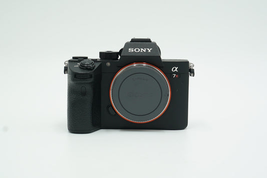 Sony A7RIII/6144293 A7R Mark III Body Only + Smallrig Cage, Used