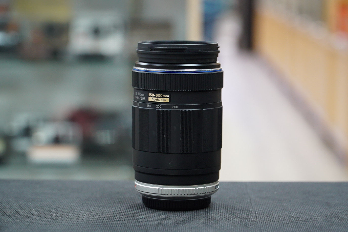 Olympus MZUIKO75300/07618 M.ZUIKO ED 75-300mm f/4.8-6.7, Used