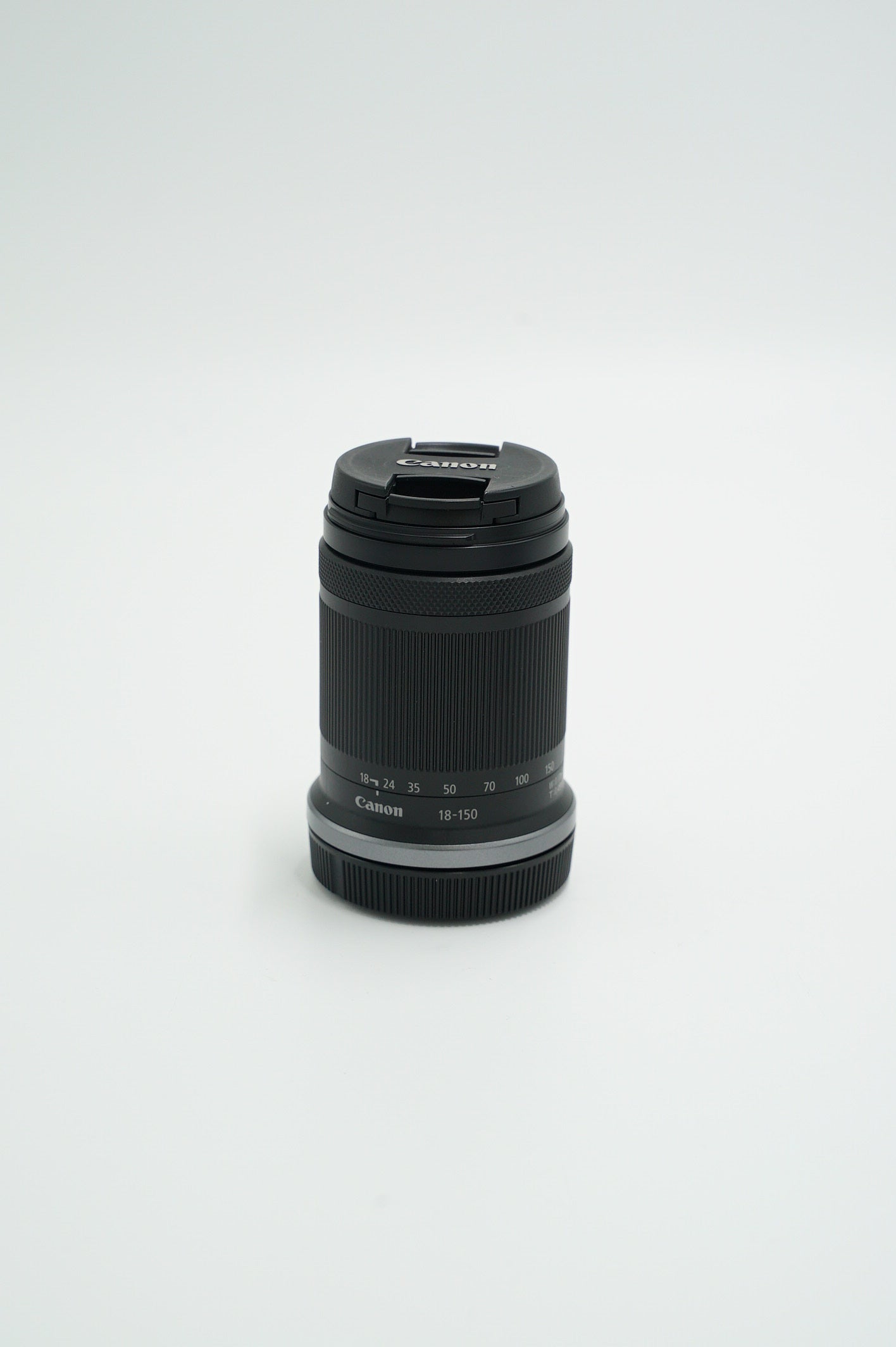 Canon EOSR10/18150/02089 EOS R10, RF-S 18-150mm f/3.5-6.3 IS STM Lens Kit, Used