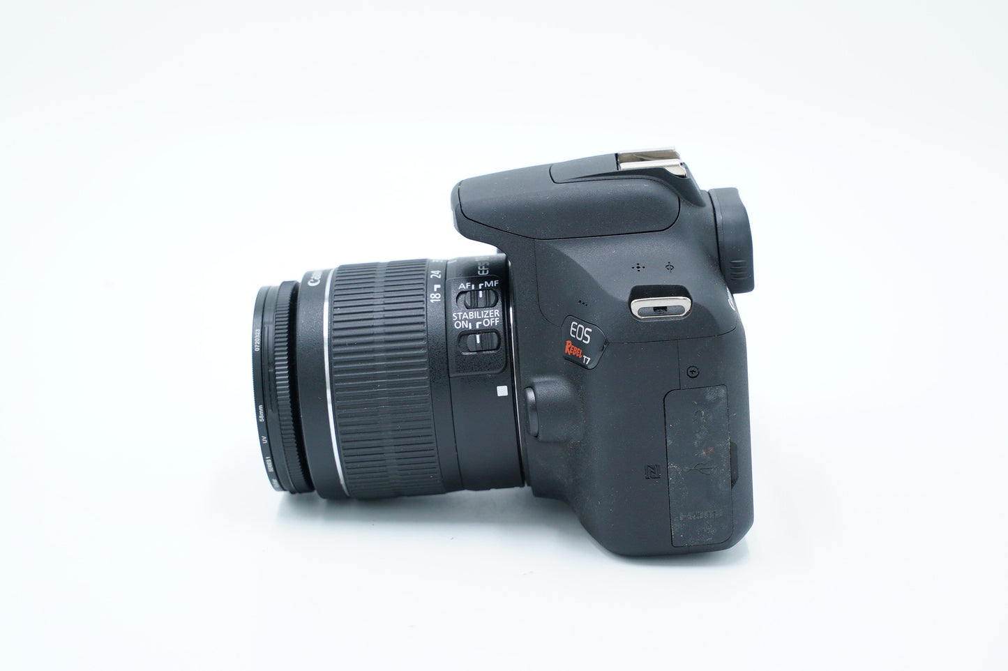 Canon EOSREBELT7/1855/22136 Rebel T7, EF-S 18-55mm f/3.5-5.6 IS II, Used