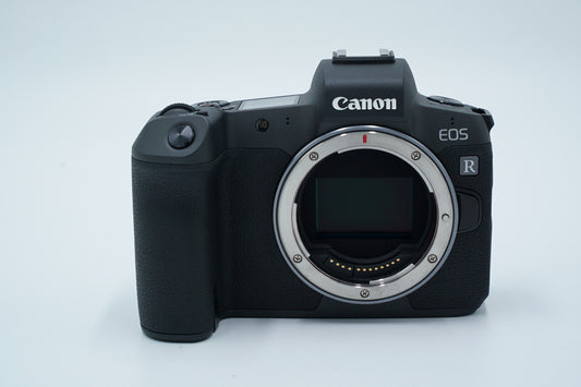 Canon EOS R/00211 EOS R Mirrorless Full-Frame Camera Body, Used