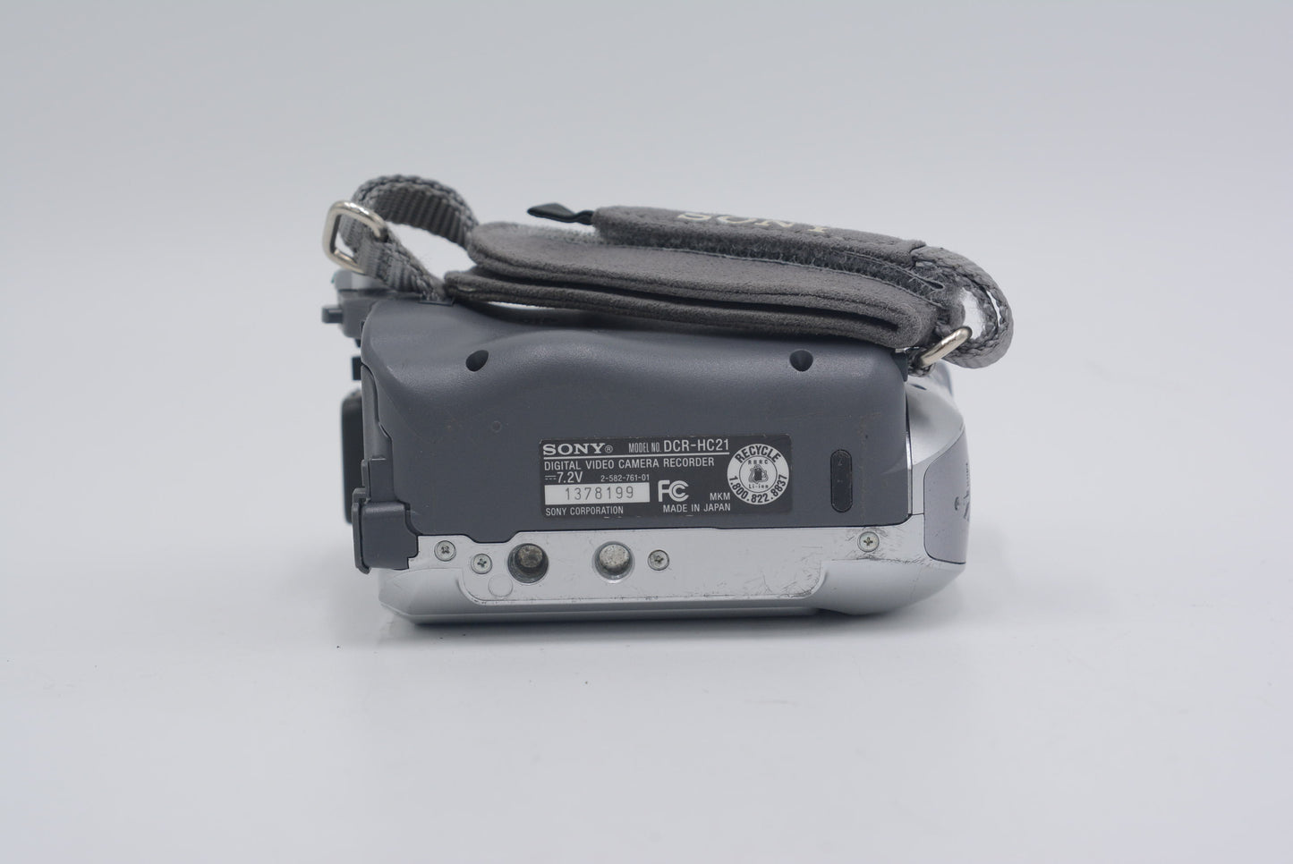 Sony DCRHC21/1378199 DCR-HC21 Handycam, Used