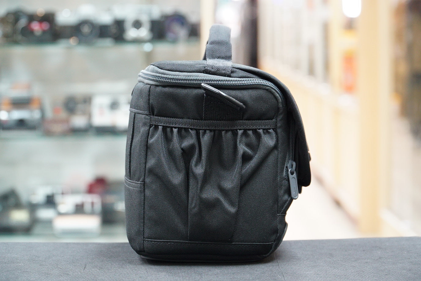 Lowepro Adventura SH 160R II Shoulder Bag, Used