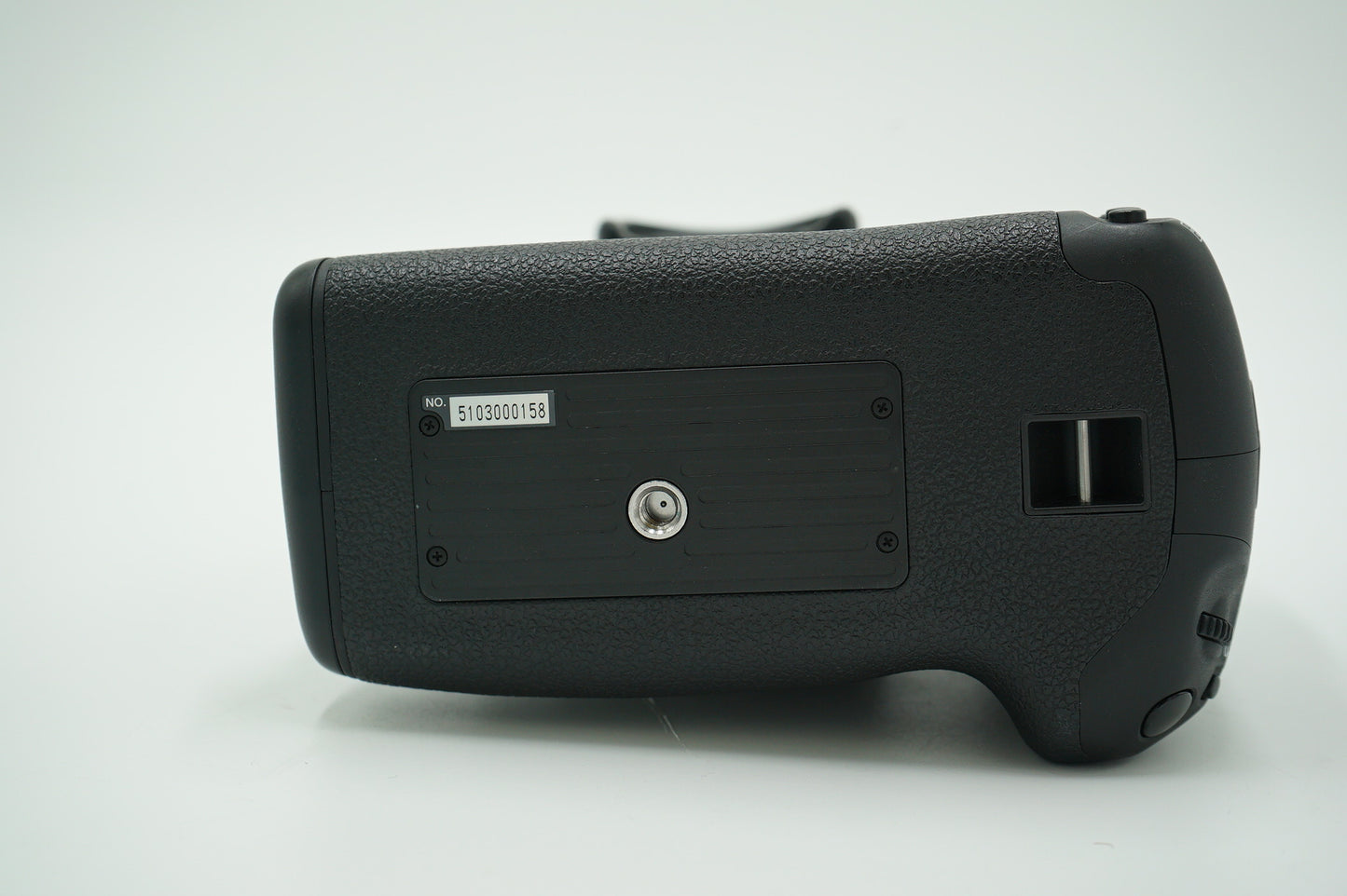 Canon EOS5DSBODY/00708 EOS 5Ds Body Only + Battery Grip BGE11, Used
