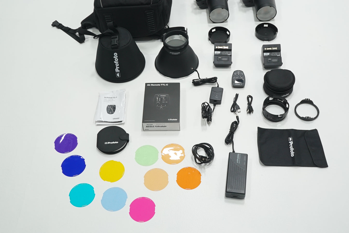 Profoto 901027/38296/38181 B1X 500 AIRTTL 2-Light Location Kit + Air Remote + OCF Magnum, Used