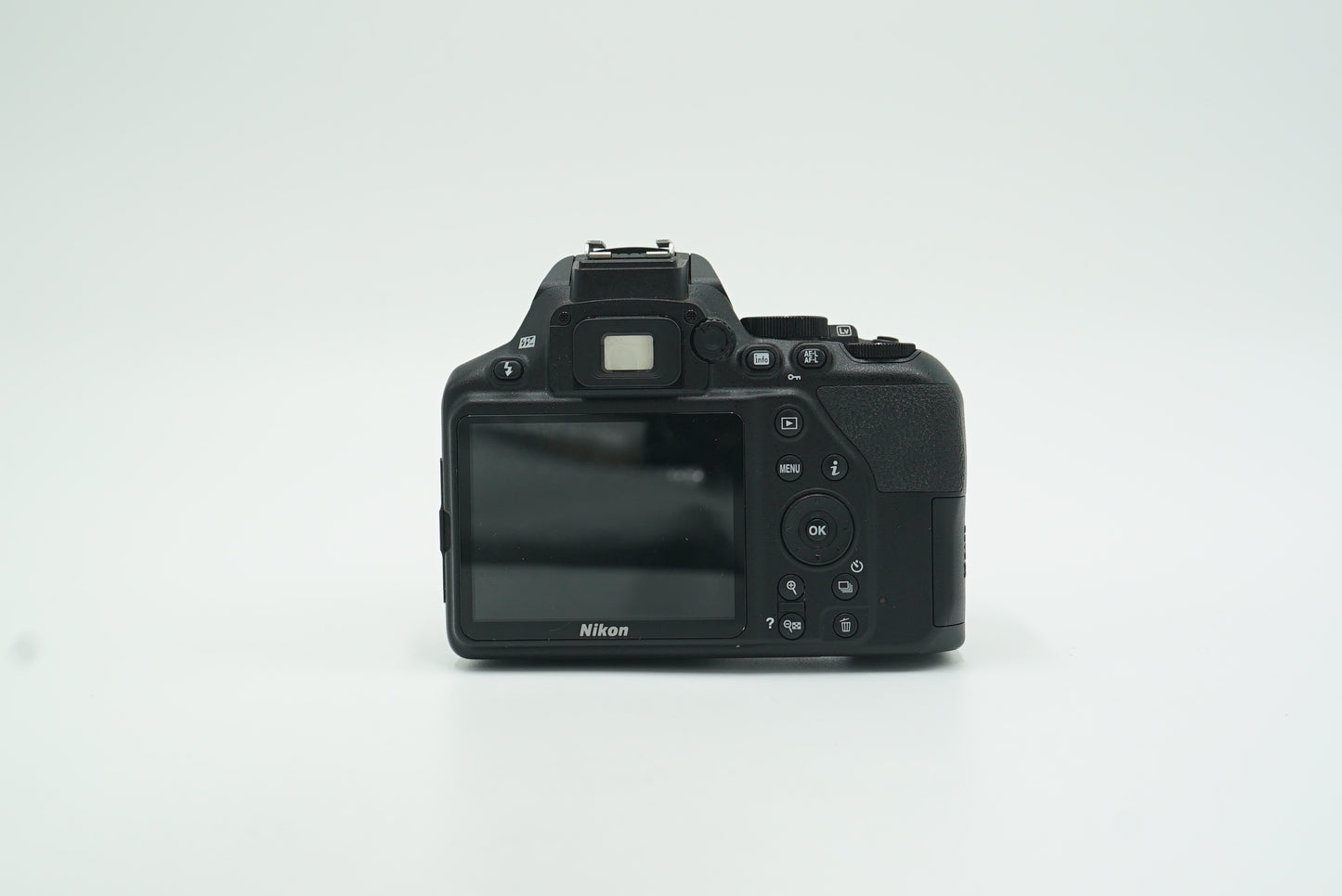 Nikon D3500/1855/23856 D3500 + AF-P 18-55mm f/3.5-5.6G DX VR, Used