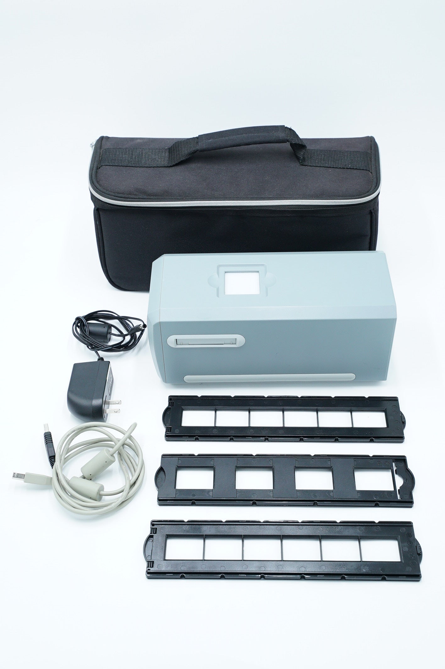 Plustek 7200/09488 OpticFilm 7200 35mm Film Scanner, Used