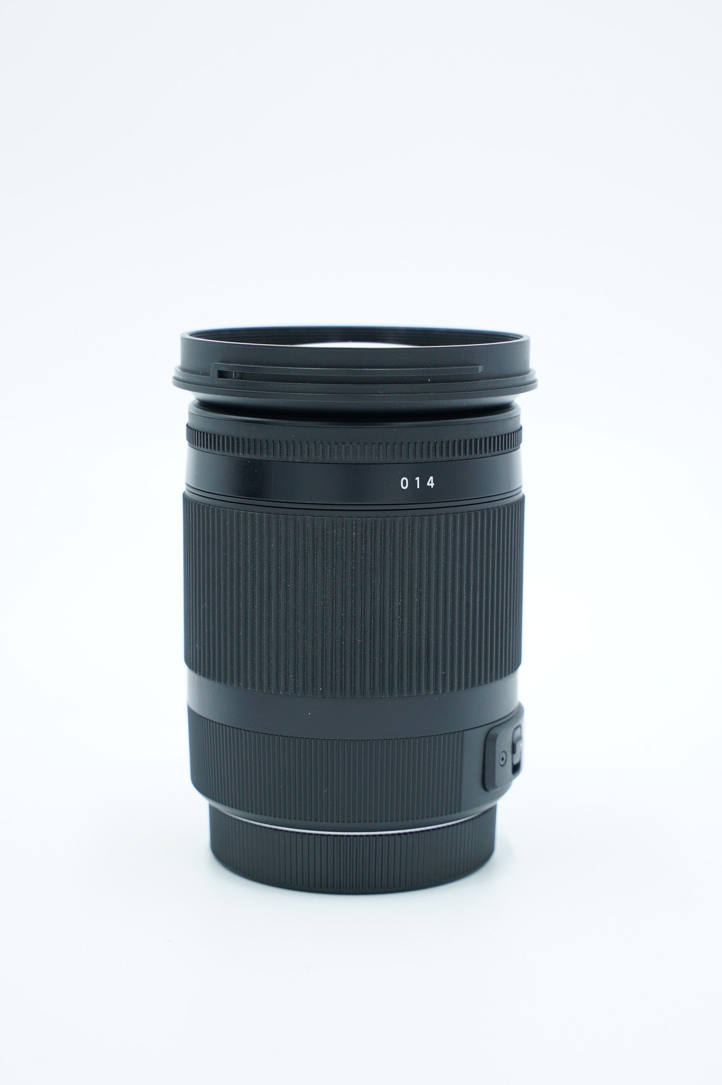 Sigma 18300C/82017 18-300mm f/3.5-6.3 DC F/Canon, Used