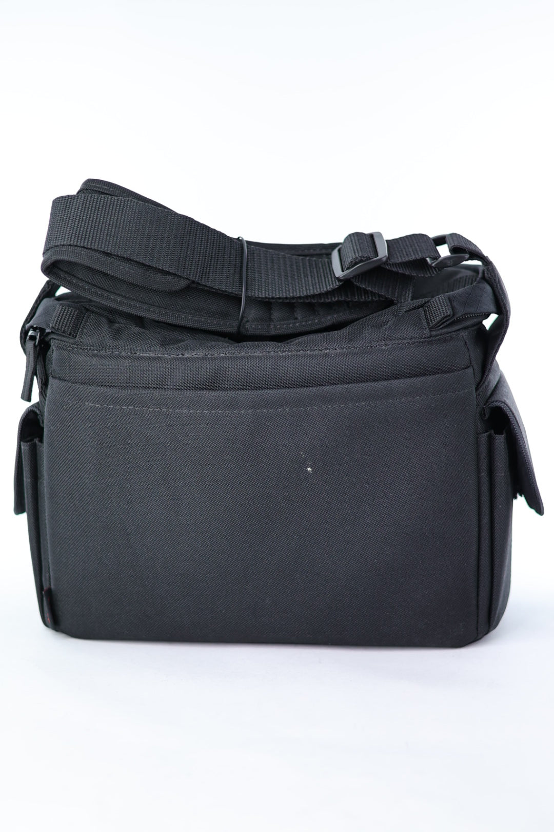 Tamrac Messenger Bag, Black/Gray, Used
