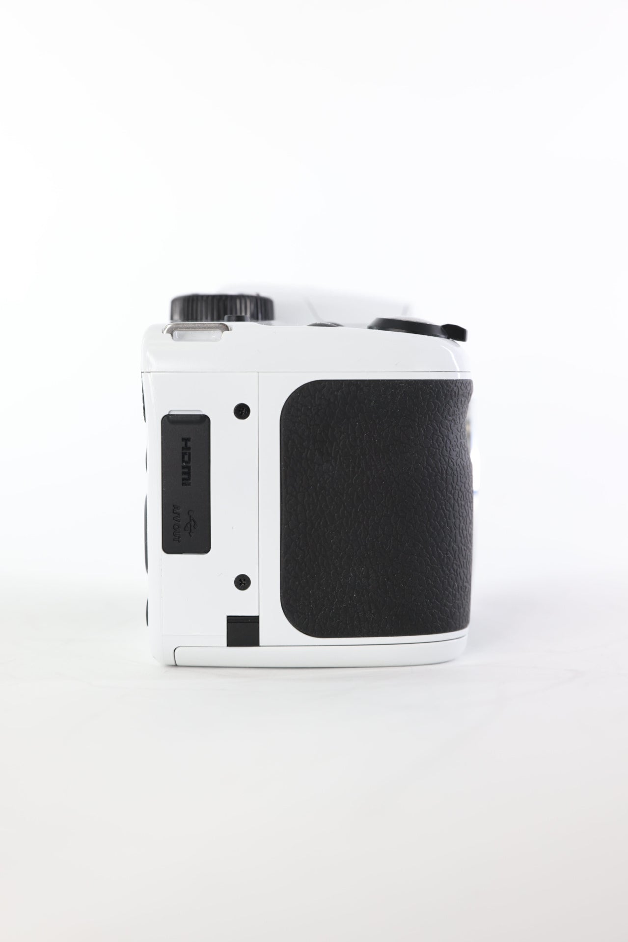 Kodak PixPro AZ252 Digital Camera, White, Used