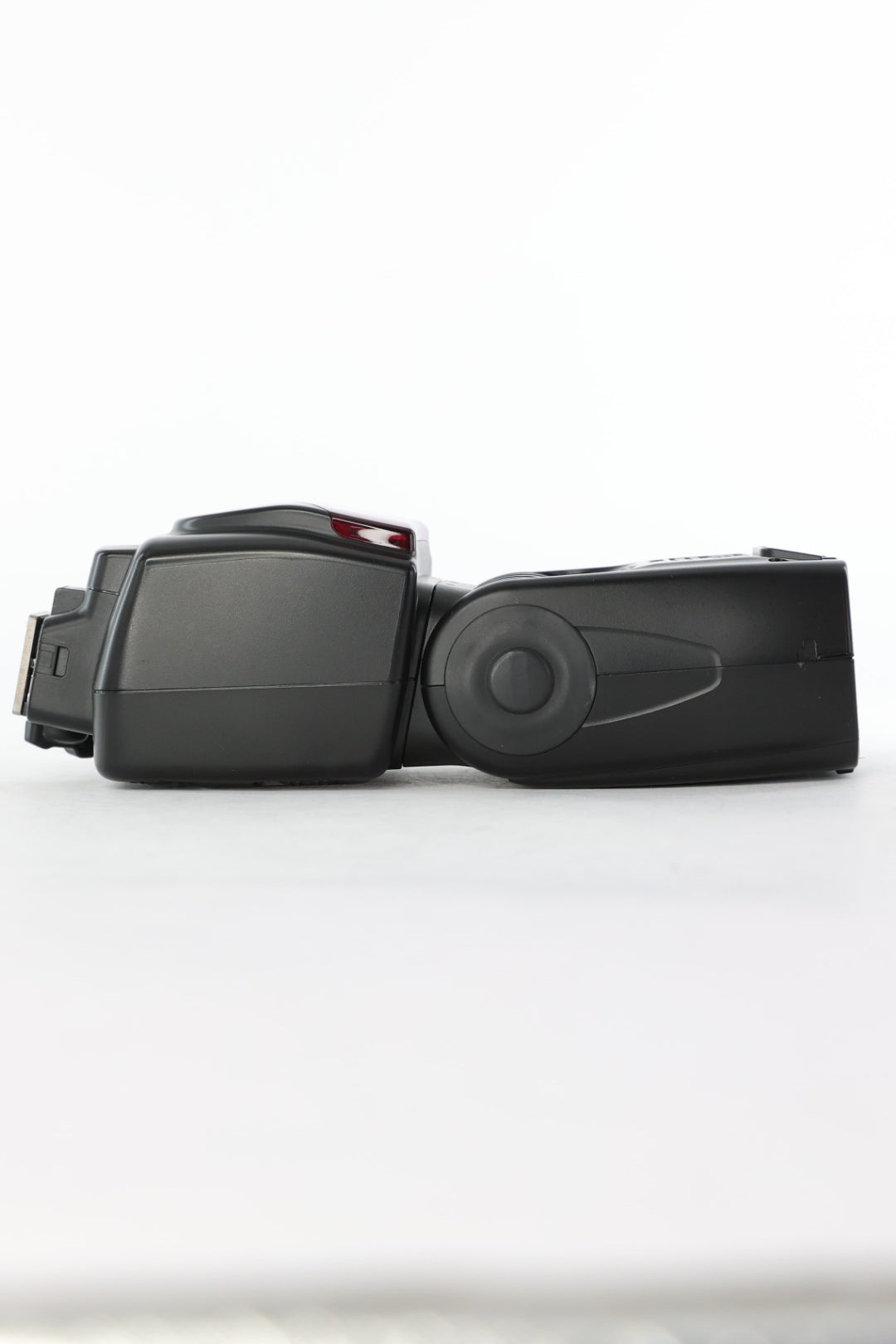 Nikon SB700/82154 SB700 Speedlight, Used