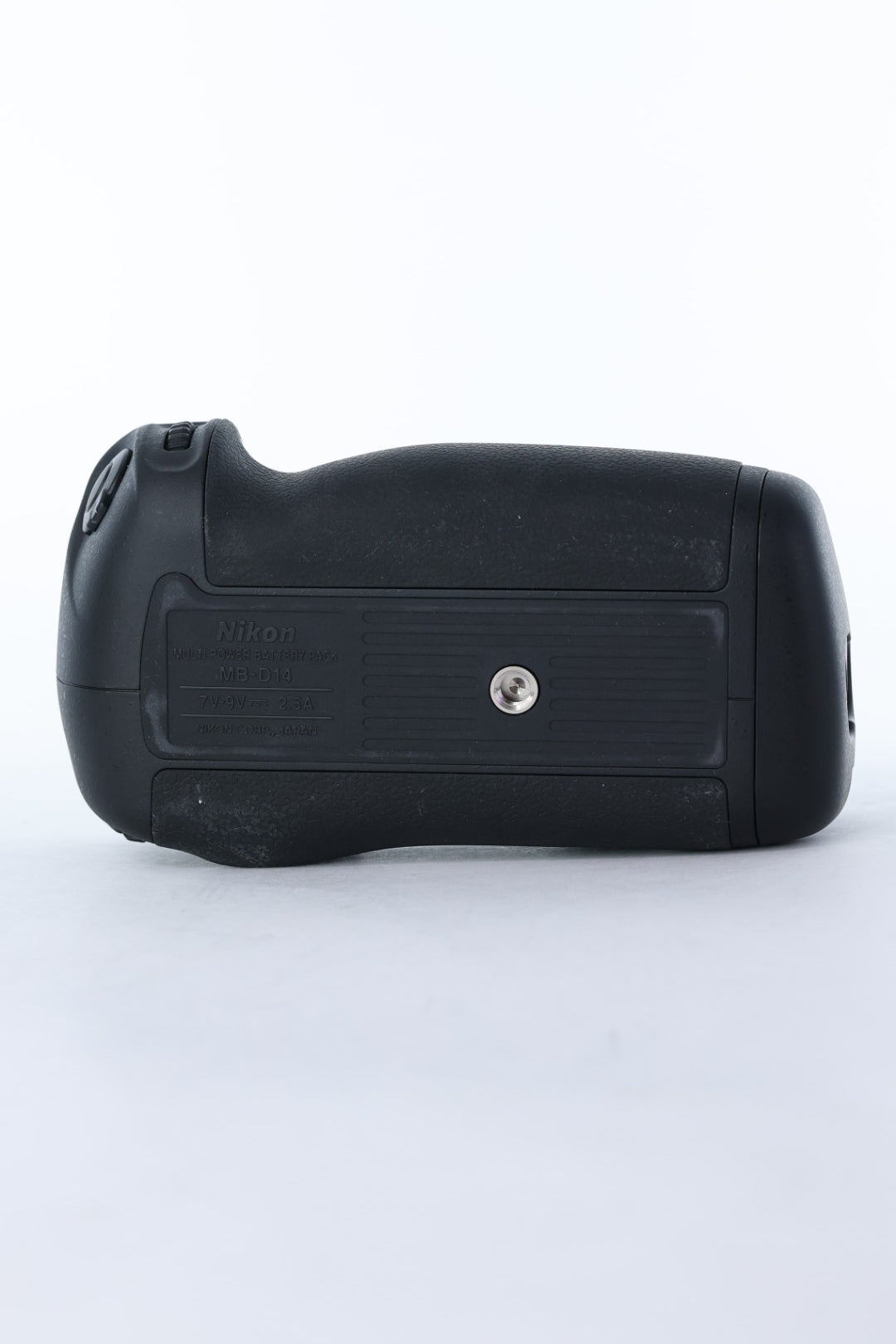 Nikon D610/39098 D610 Body Only + Battery Grip, Used