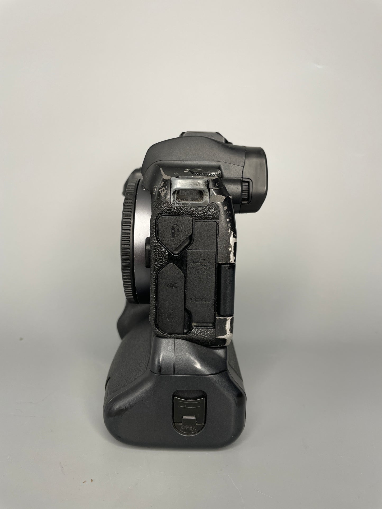 Canon EOSRBODY/03073 EOS R, Body Only, Used