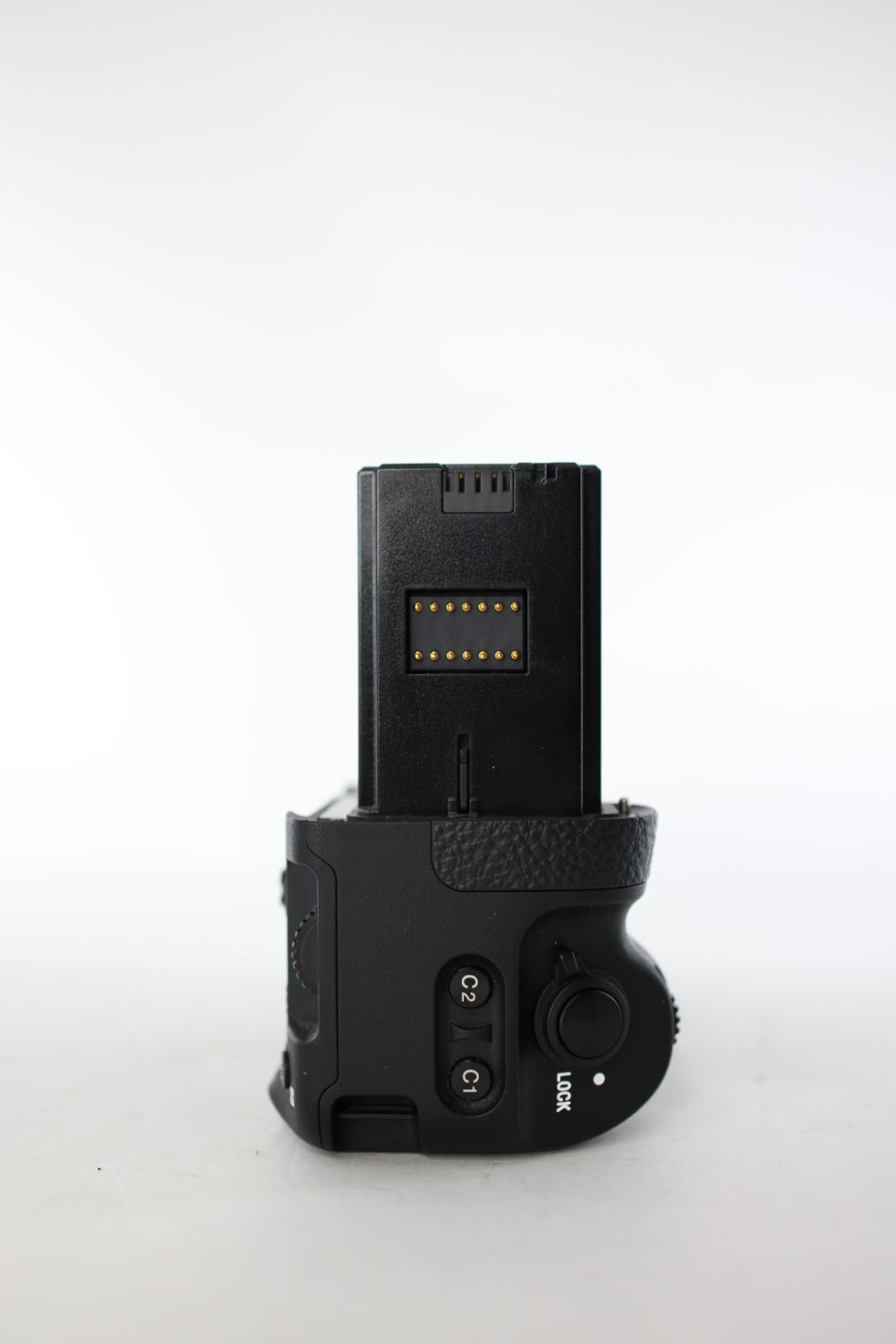 Sony VGC3EM/3337058 Vertical Grip F/ILCE9+A7R Mark III, Used