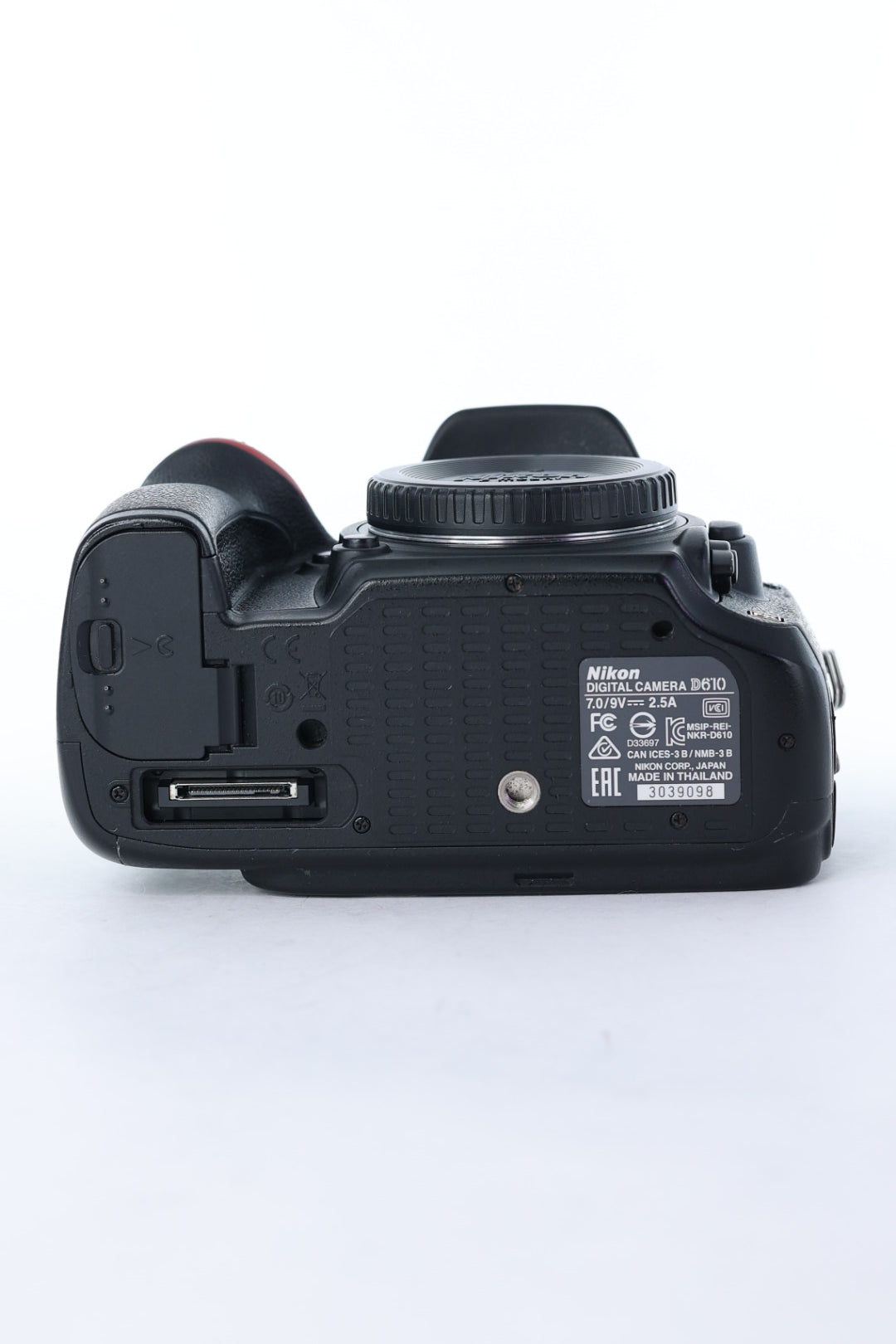 Nikon D610/39098 D610 Body Only + Battery Grip, Used