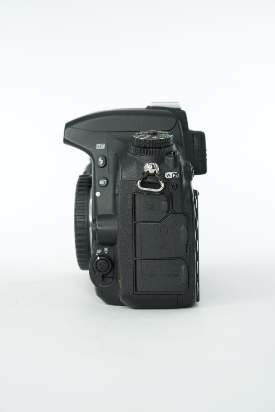 Nikon D750/BODY/35661 D750, Body Only + MBD16 Battery Grip, Used