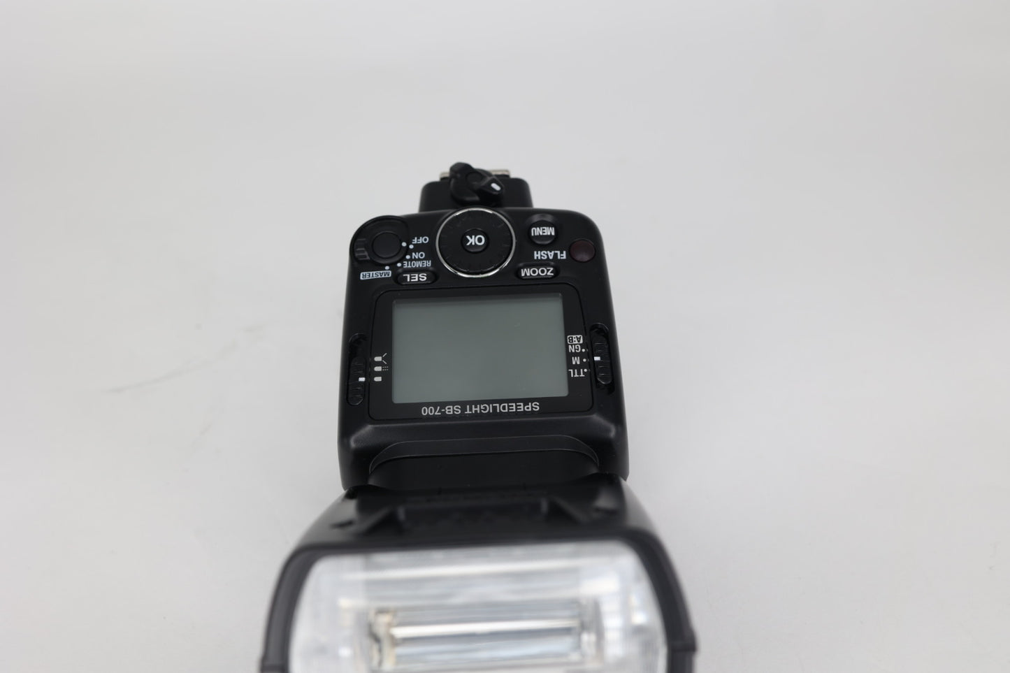 Nikon SB700/68031 SB700 Speedlight, Used