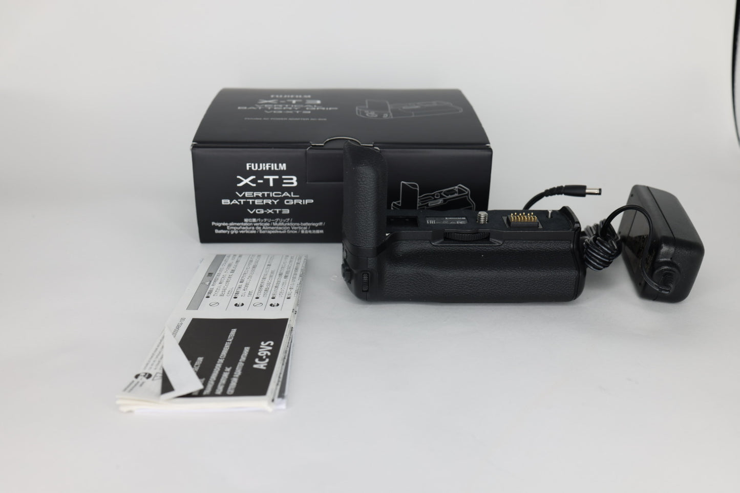 Fujifilm VGXT3 Vertical Grip F/XT3, Used