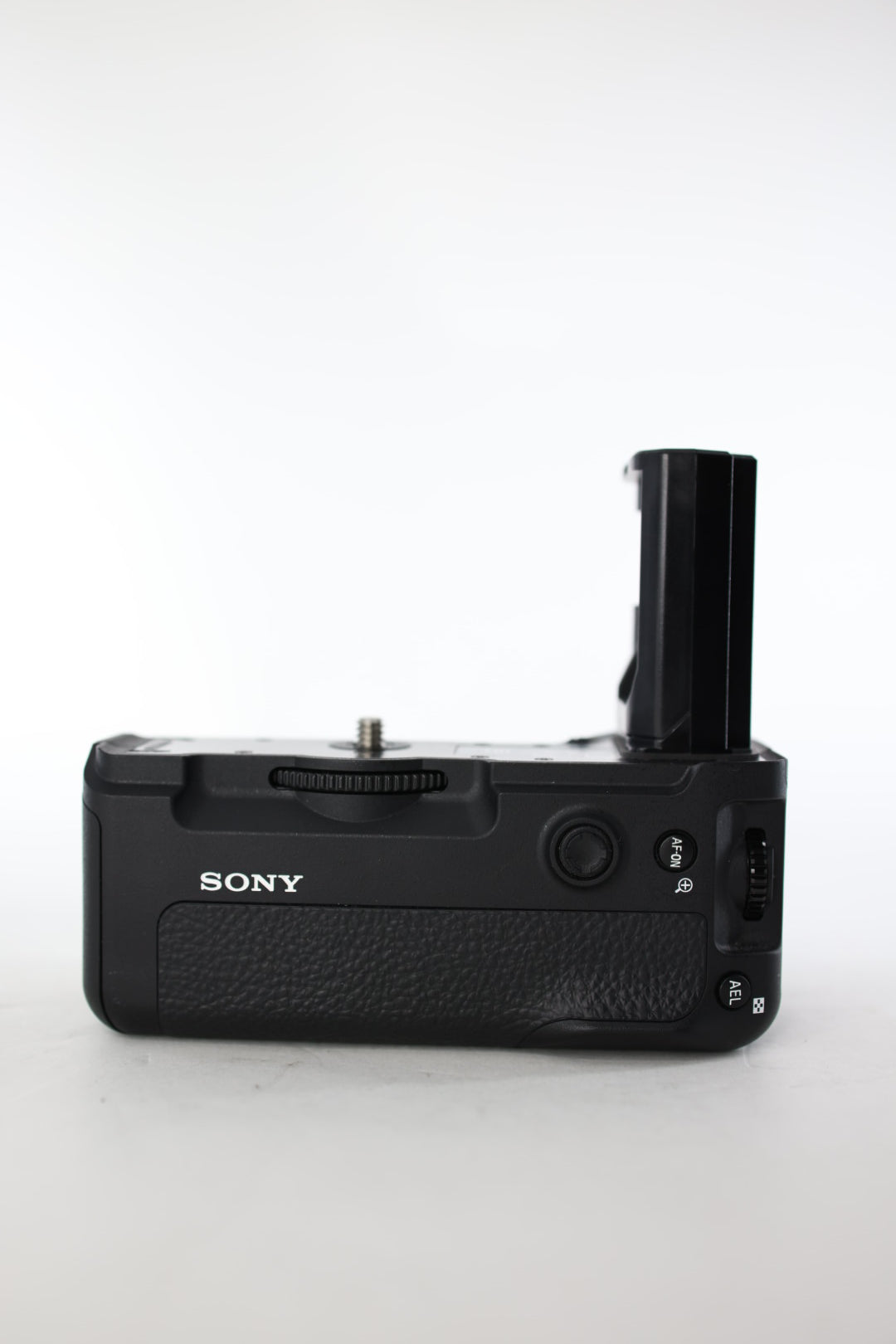 Sony VGC3EM/3337058 Vertical Grip F/ILCE9+A7R Mark III, Used