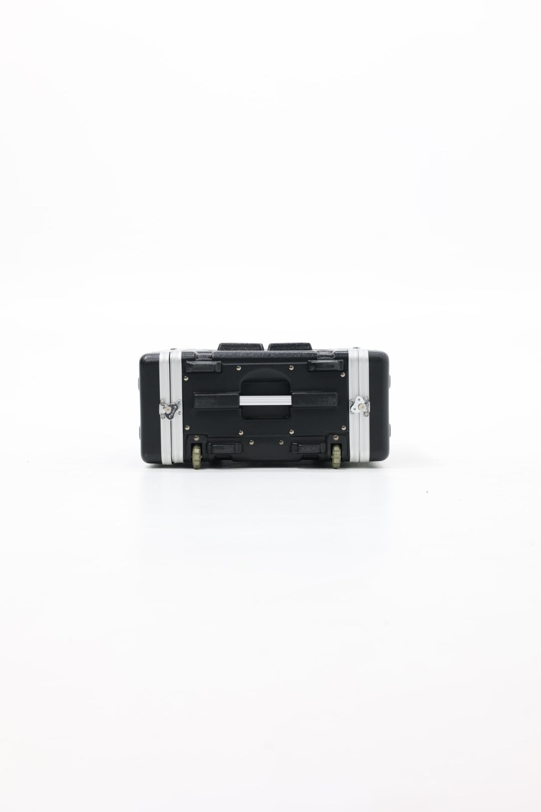 Sennheiser/Gator Kit, EWG4 Wireless Lavalier System (4 units) + 10-Rack Space Case (Power Supply/Cables), Used