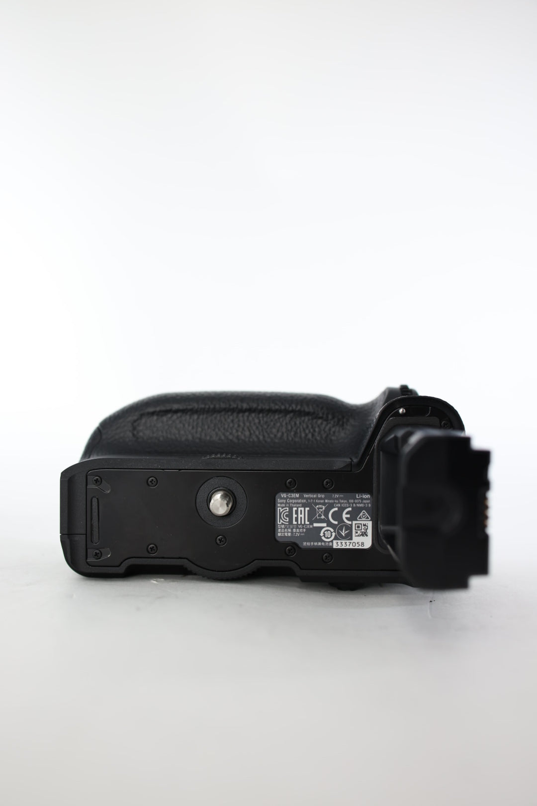 Sony VGC3EM/3337058 Vertical Grip F/ILCE9+A7R Mark III, Used