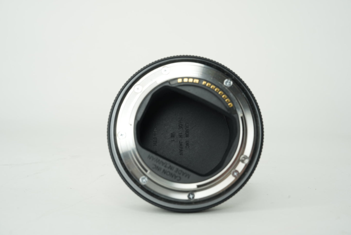 Canon EFEOSR/08285 RF Mount Adapter EF-EOS R, Used