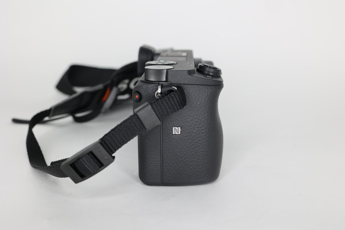 Sony A6400/3427998, Body Only, Black, Used