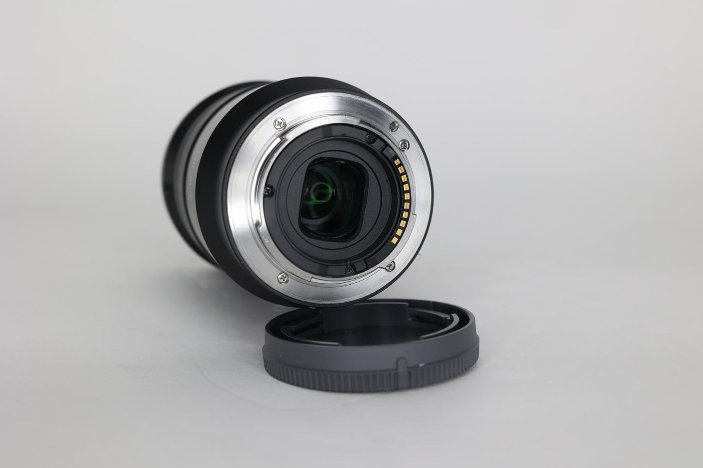 Sony SELP18105G/2277246 E PZ 18-105mm F/4 G OSS Lens, Used