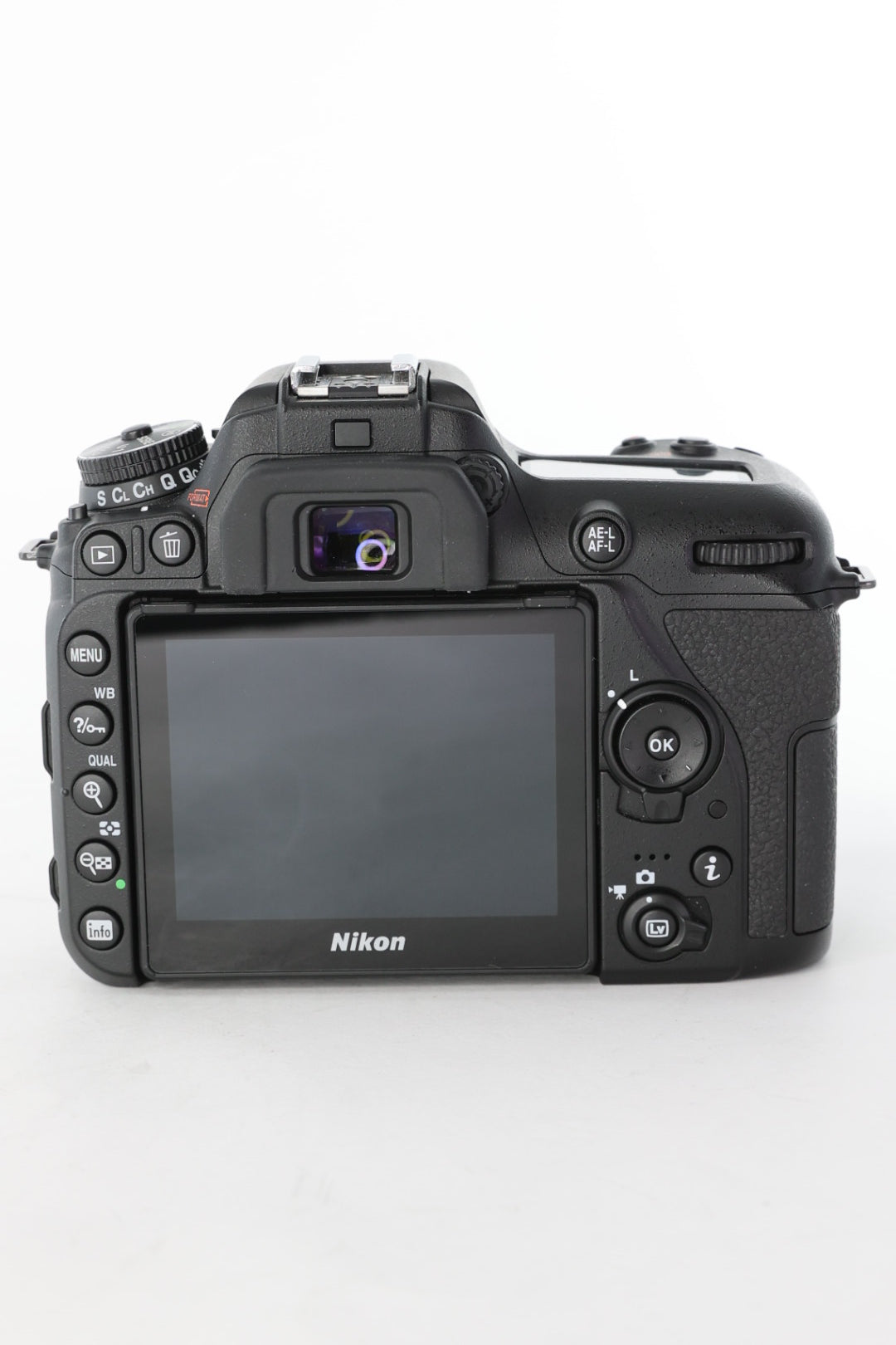 Nikon D7500/18140/43920 D7500, AF-S 18-140mm f/3.5-5.6G ED VR, Used