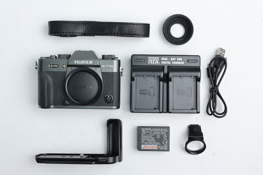 Fujifilm XT30/BODY/30045 XT30, Body Only Graphite Silver, Used