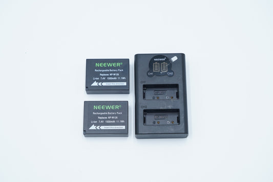 Neewer DLW126 Dual Charger + 2 Batteries, Used