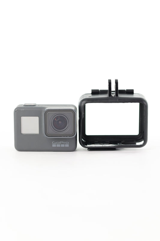 Gopro HERO5/30627 Action Camera w/Harness, Used