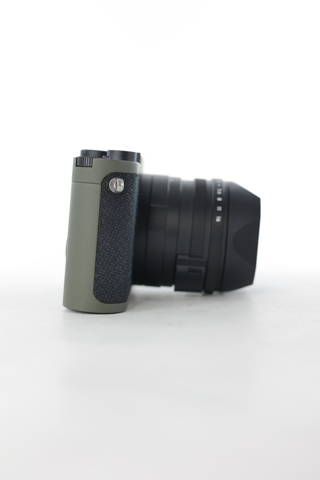 Leica Q2/10651 Reporter Edition Digital Camera, Used