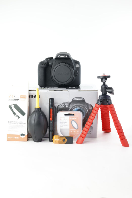 Canon EOS2000D/1855/63421 EOS 2000D, EF-S 18-55mm f/3.5-5.6 III, Used