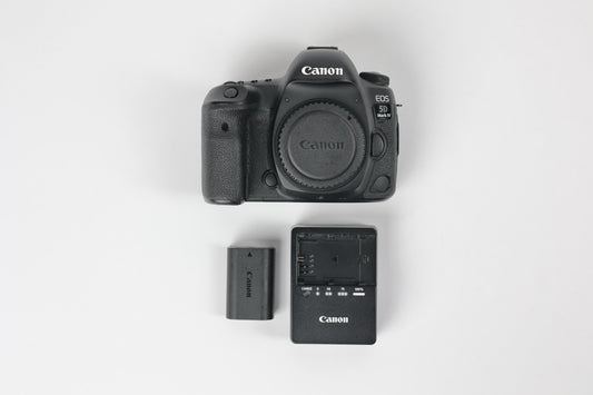 Canon EOS5DMIVBODY/02353 EOS 5D Mark IV, Body Only, Used