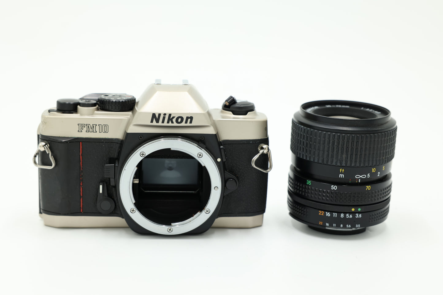 Nikon FM10/3570/18512 FM10 Film Camera w/35-70mm Lens + Kalimar Flash, Used