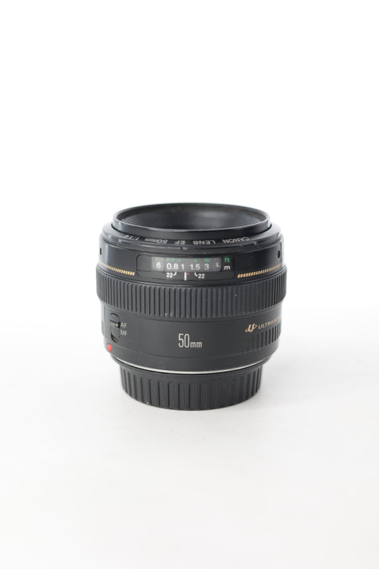 Canon EF50/1.4/76537 EF 50mm f/1.4 USM, Used (For Parts)