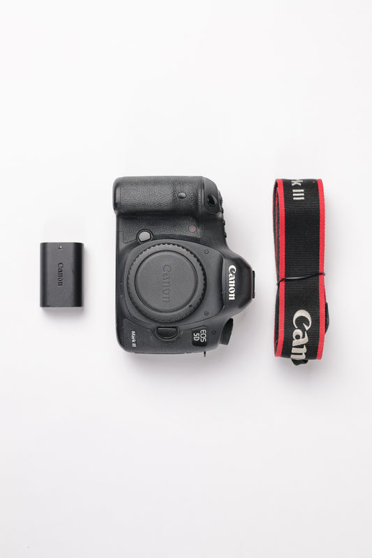 Canon EOS5DMIIIBODY/01308 EOS 5D Mark III, Body Only, Used